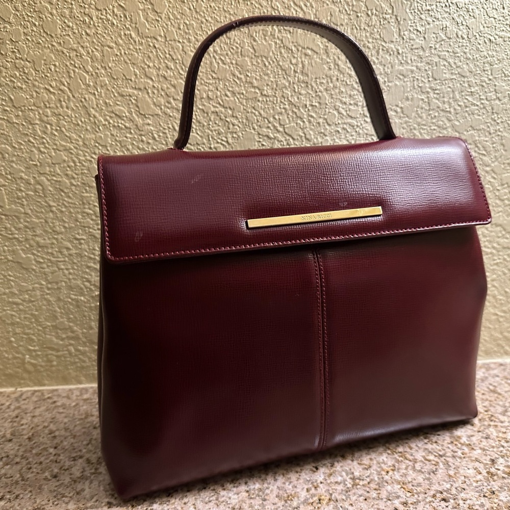 Beautiful designer Nina Ricci Bag - Picture 7 of 10
